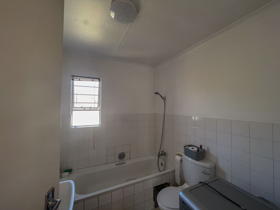 To Let 2 Bedroom Property for Rent in Rivonia Gauteng