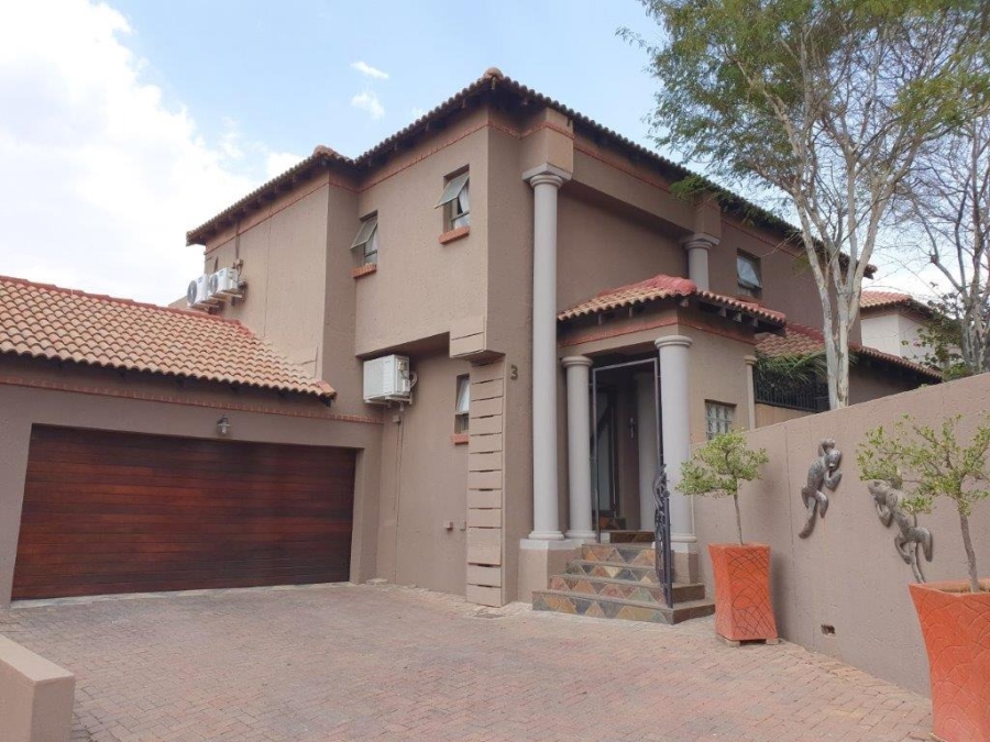 3 Bedroom Property for Sale in The Wilds Gauteng