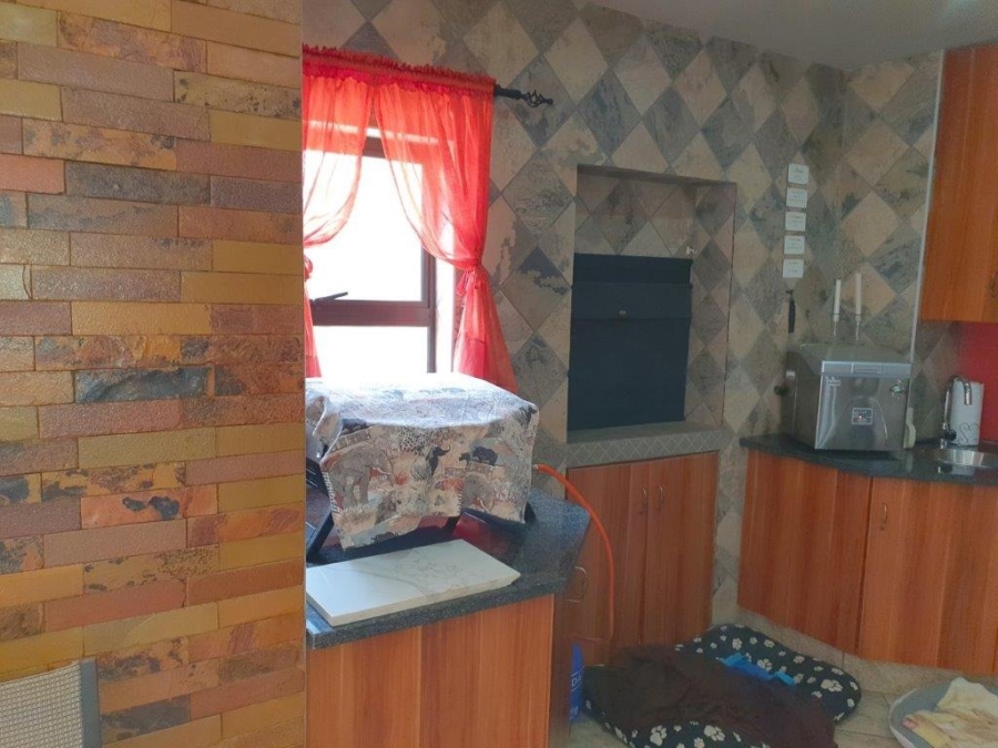 3 Bedroom Property for Sale in The Wilds Gauteng