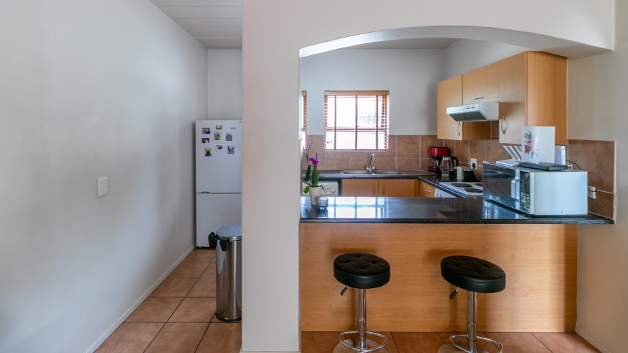 1 Bedroom Property for Sale in Waverley Gauteng