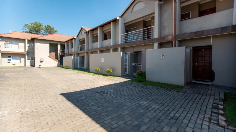 2 Bedroom Property for Sale in Ferndale Gauteng