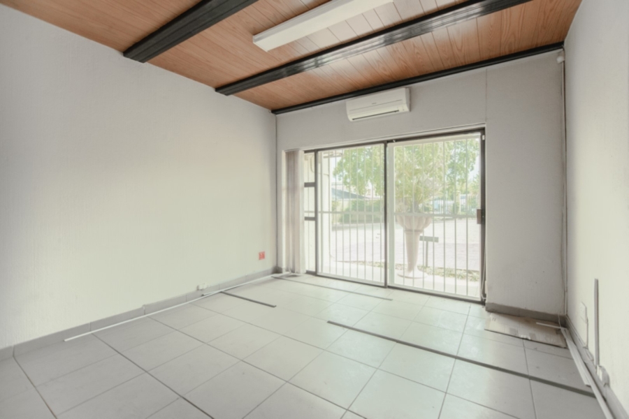 To Let commercial Property for Rent in Ferndale Gauteng