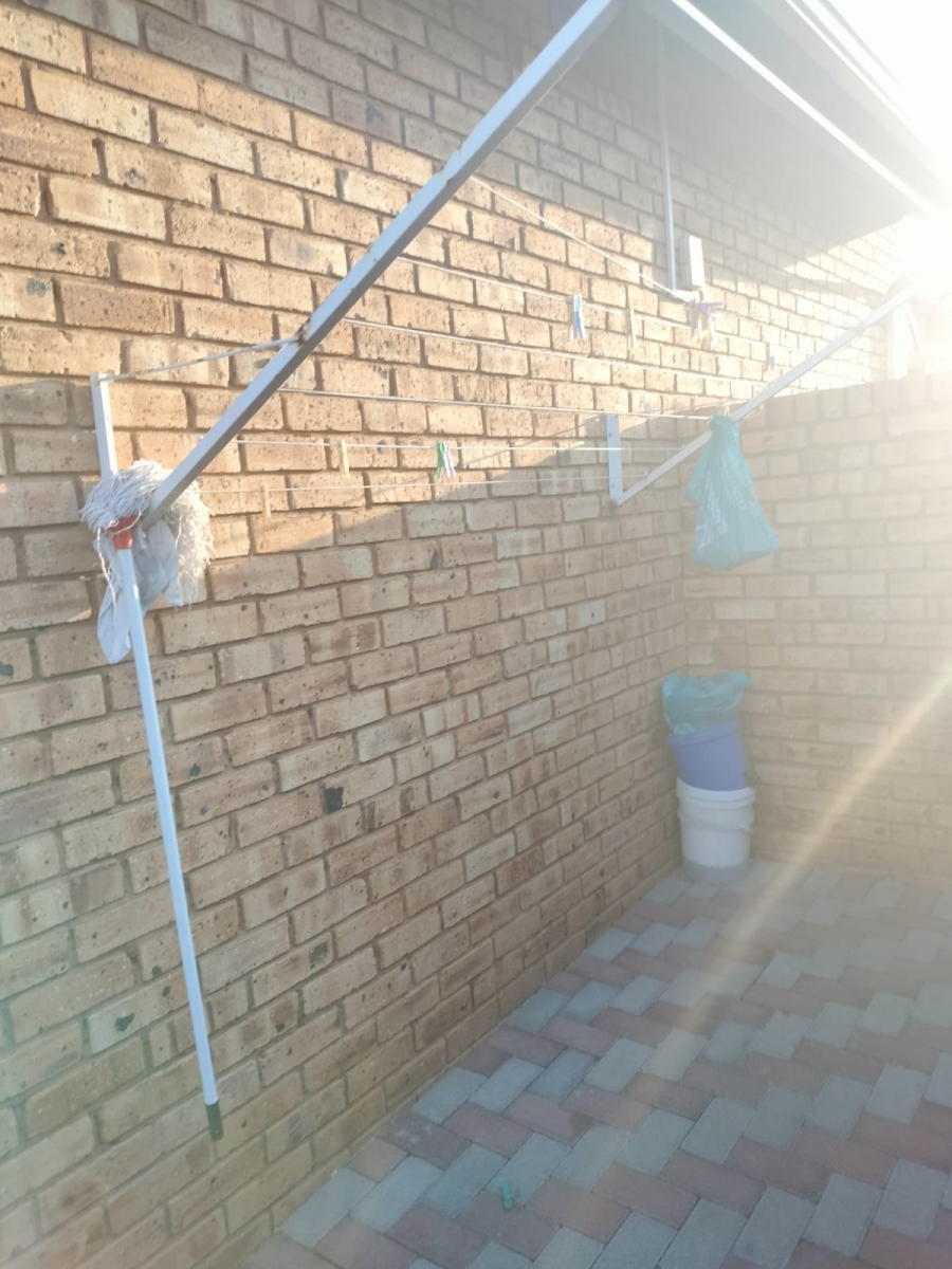 3 Bedroom Property for Sale in Groblerpark Gauteng