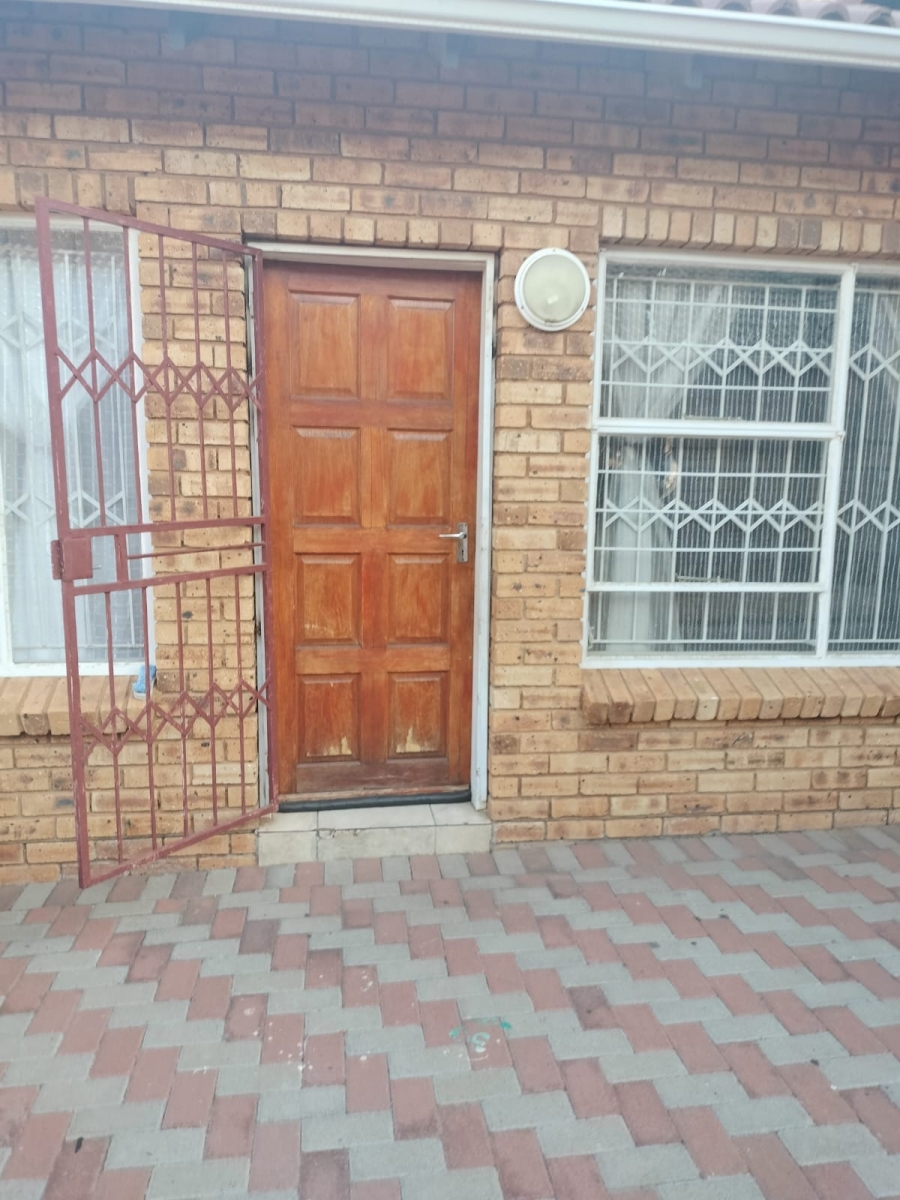 3 Bedroom Property for Sale in Groblerpark Gauteng