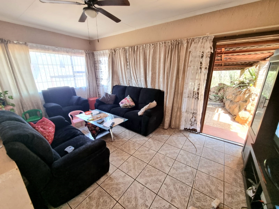 4 Bedroom Property for Sale in Naturena Gauteng