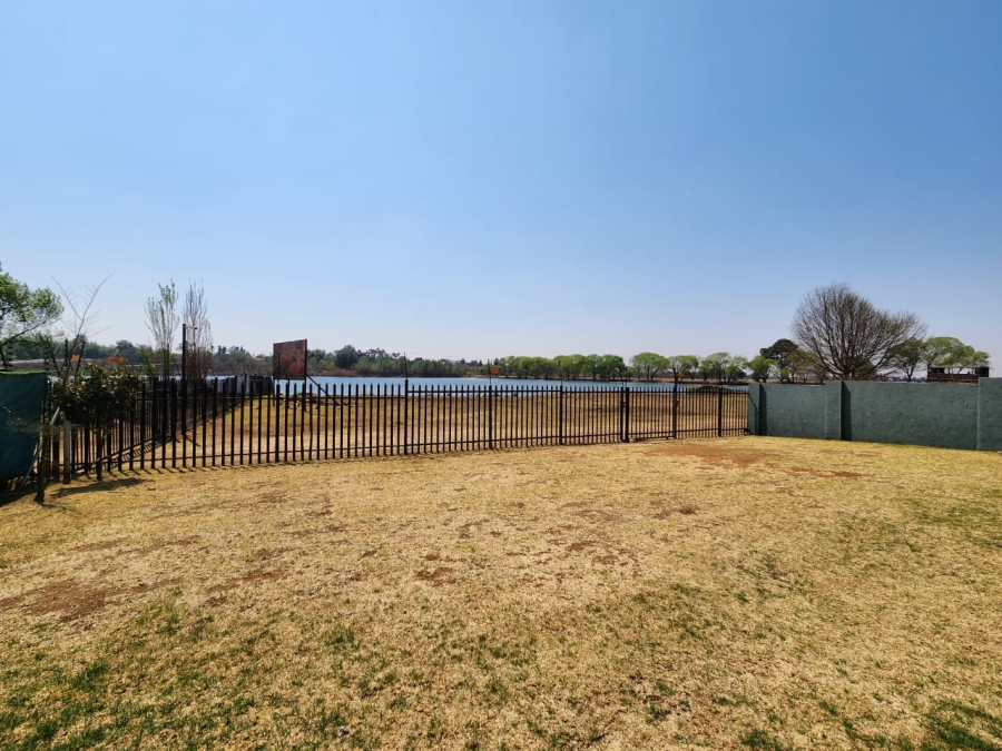 4 Bedroom Property for Sale in Presidents Dam Gauteng