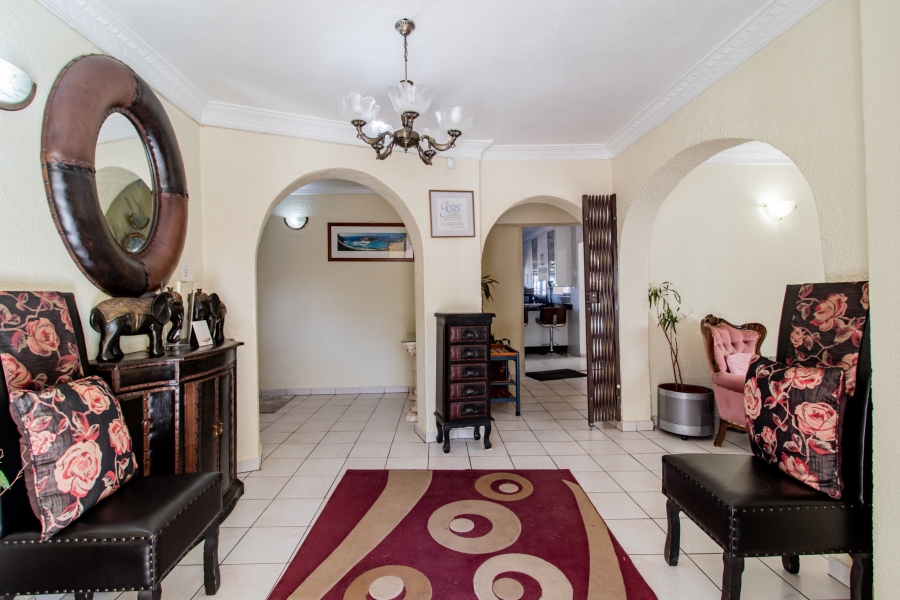 7 Bedroom Property for Sale in Palm Ridge Gauteng