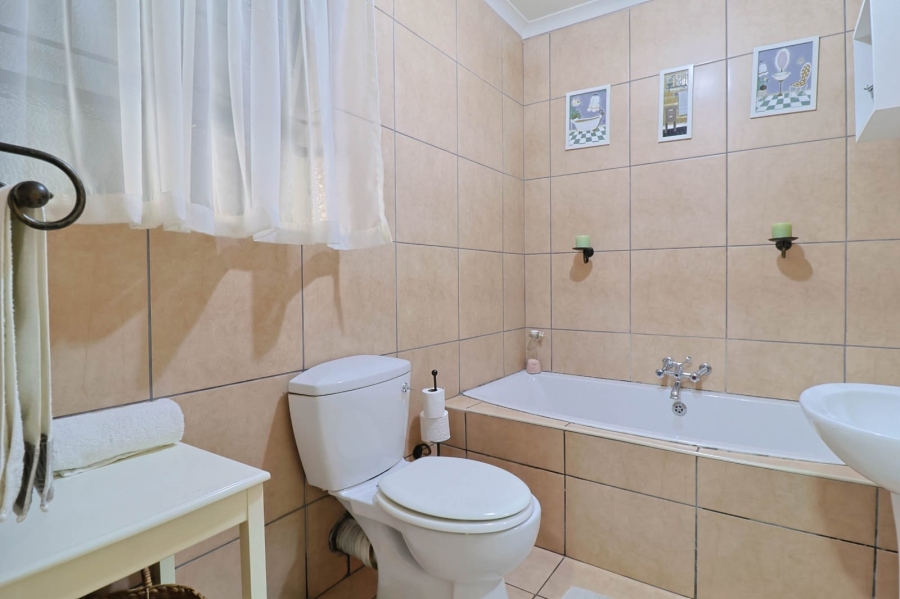 4 Bedroom Property for Sale in Vosloorus Ext 5 Gauteng