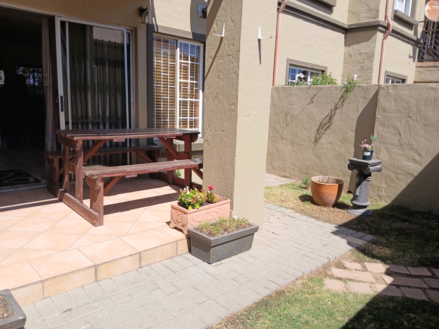 2 Bedroom Property for Sale in Eden Glen Gauteng