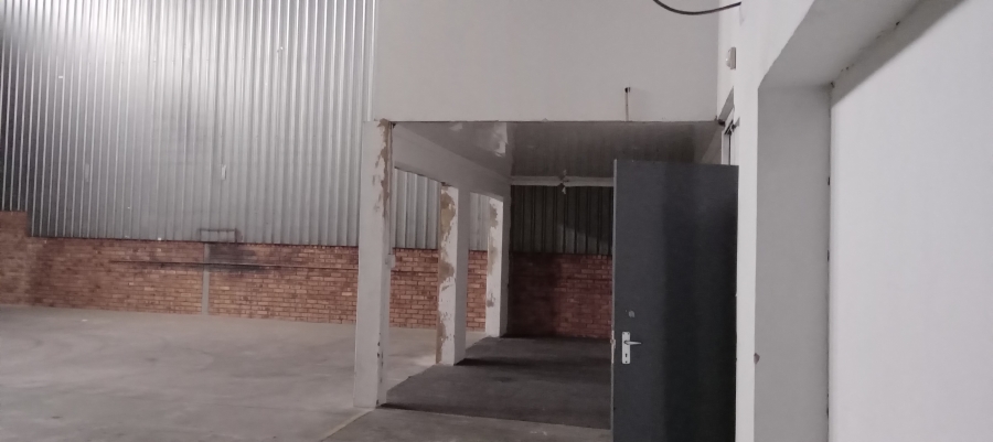 To Let commercial Property for Rent in Benrose Gauteng