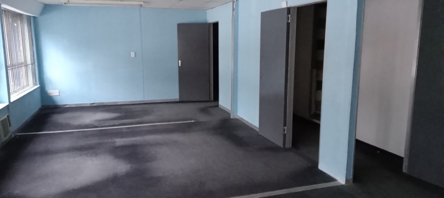 To Let commercial Property for Rent in Benrose Gauteng