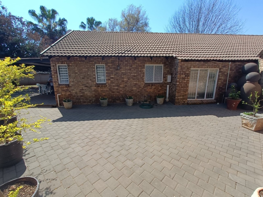 2 Bedroom Property for Sale in Doornpoort Gauteng