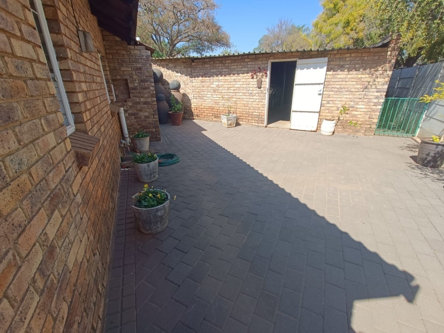 2 Bedroom Property for Sale in Doornpoort Gauteng