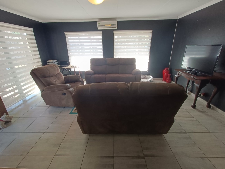 2 Bedroom Property for Sale in Doornpoort Gauteng