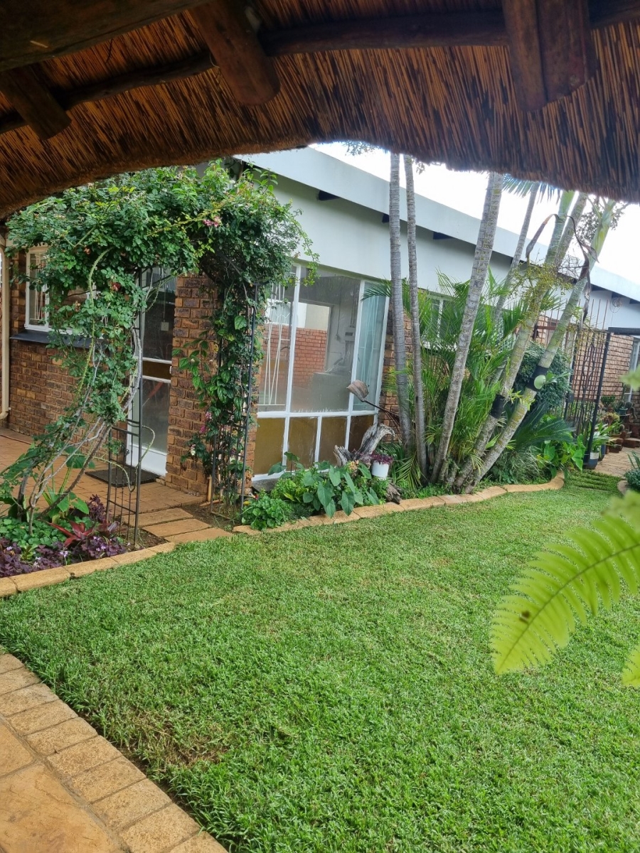 3 Bedroom Property for Sale in Sinoville Gauteng