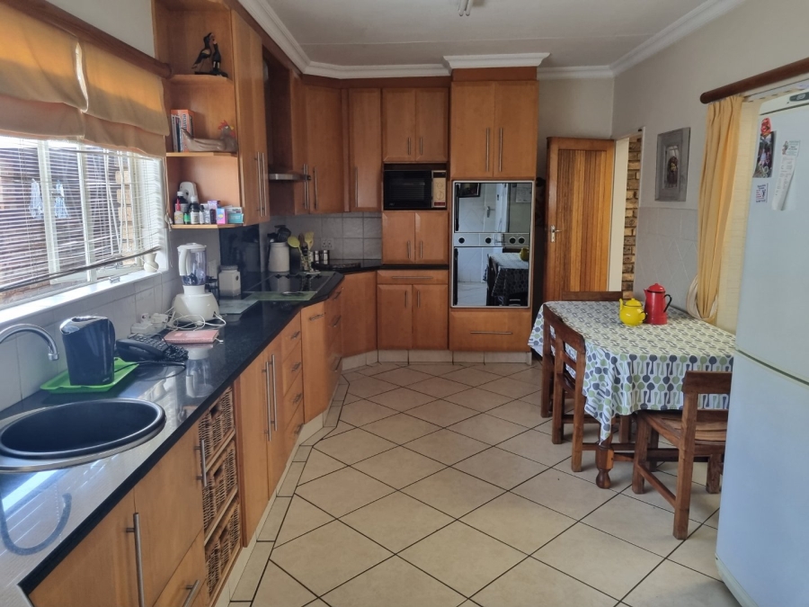 3 Bedroom Property for Sale in Sinoville Gauteng