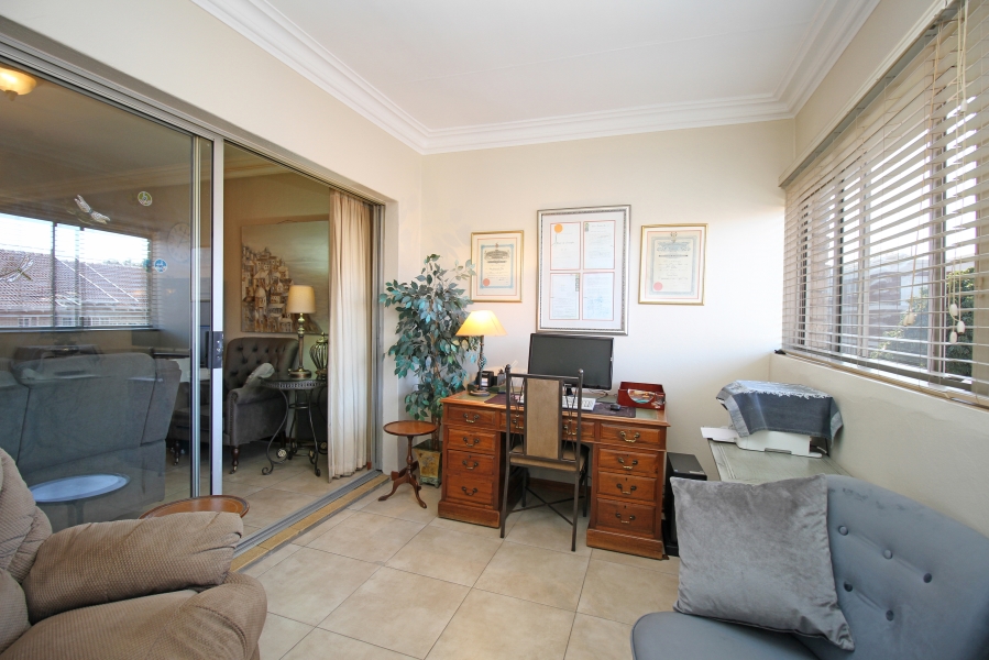 2 Bedroom Property for Sale in Hyde Park Gauteng