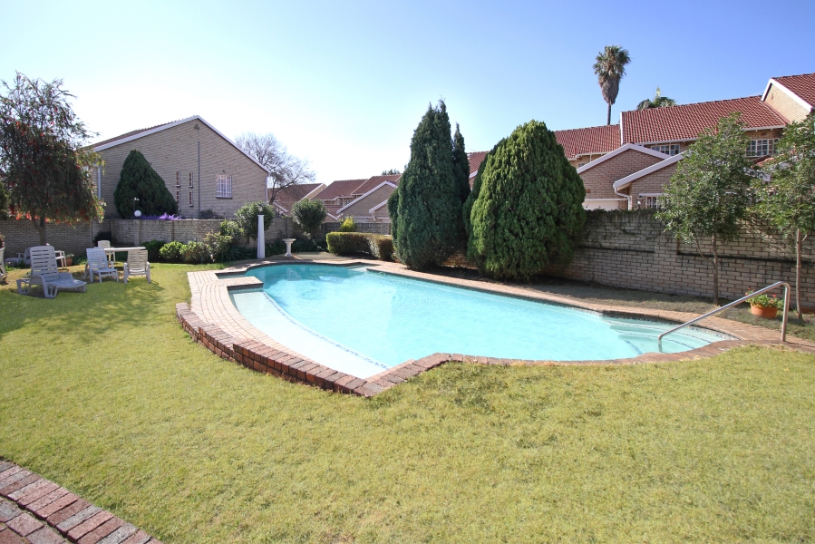 2 Bedroom Property for Sale in Hyde Park Gauteng