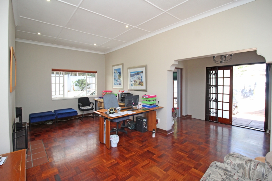 4 Bedroom Property for Sale in Robindale Gauteng