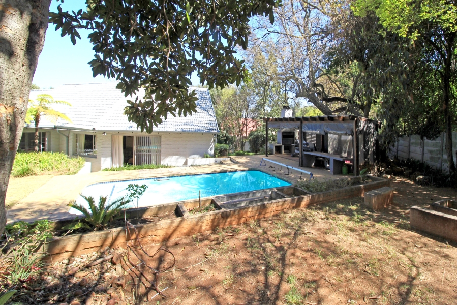 4 Bedroom Property for Sale in Robindale Gauteng