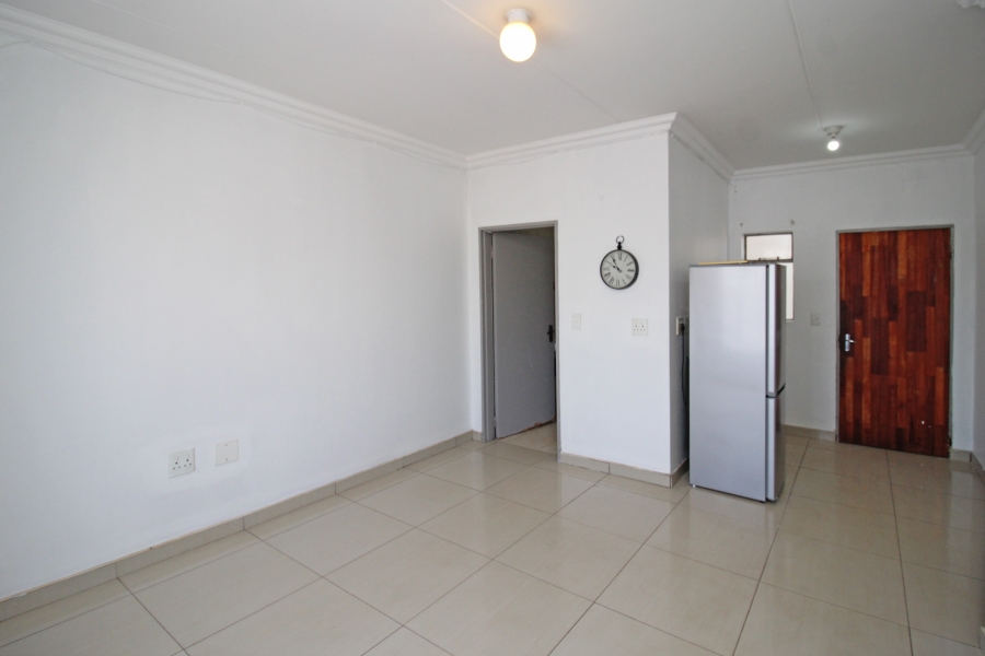 2 Bedroom Property for Sale in Fleurhof Gauteng