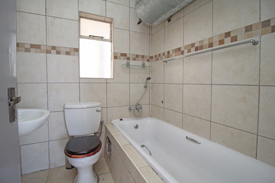 2 Bedroom Property for Sale in Fleurhof Gauteng