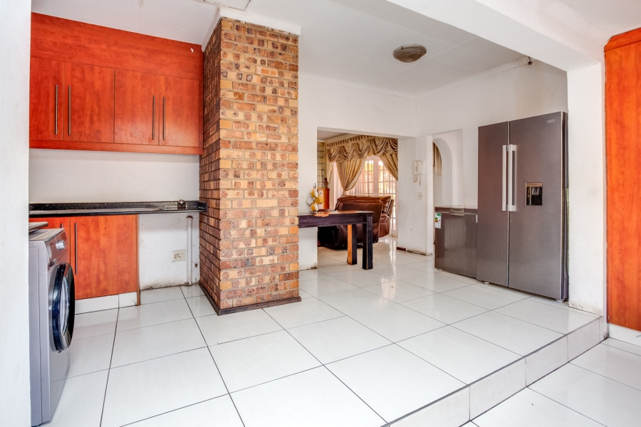 4 Bedroom Property for Sale in Lonehill Gauteng