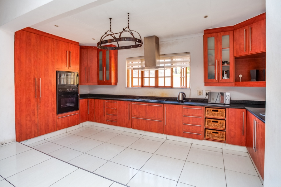 4 Bedroom Property for Sale in Lonehill Gauteng