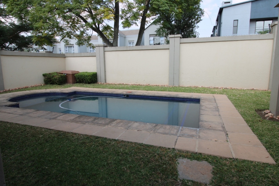 2 Bedroom Property for Sale in Bryanston Gauteng