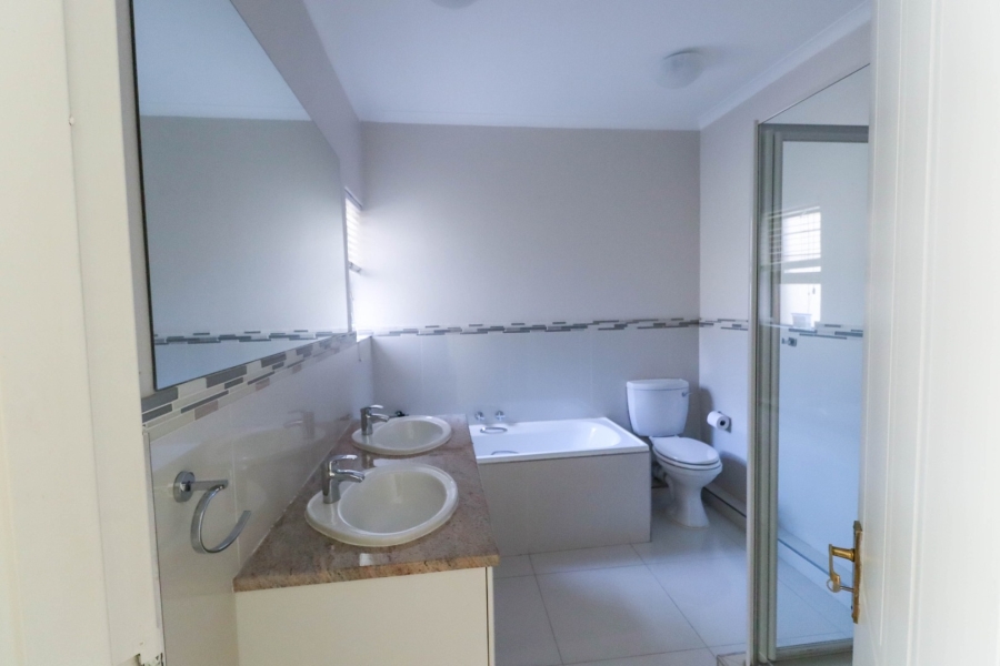 2 Bedroom Property for Sale in Bryanston Gauteng