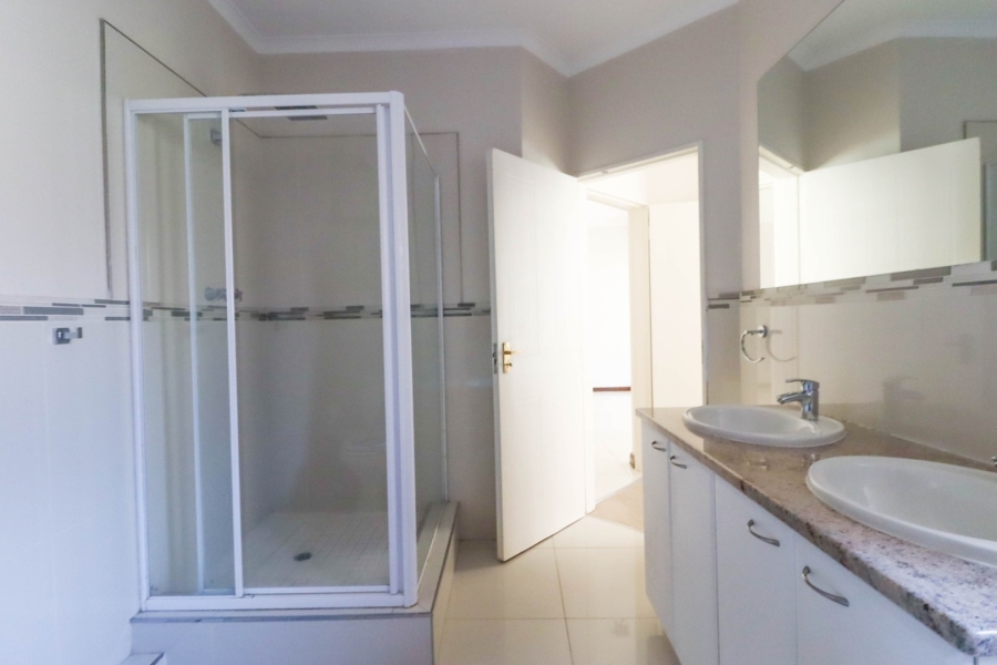 2 Bedroom Property for Sale in Bryanston Gauteng