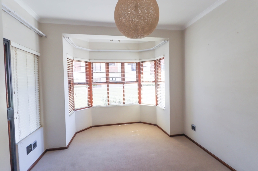 2 Bedroom Property for Sale in Bryanston Gauteng