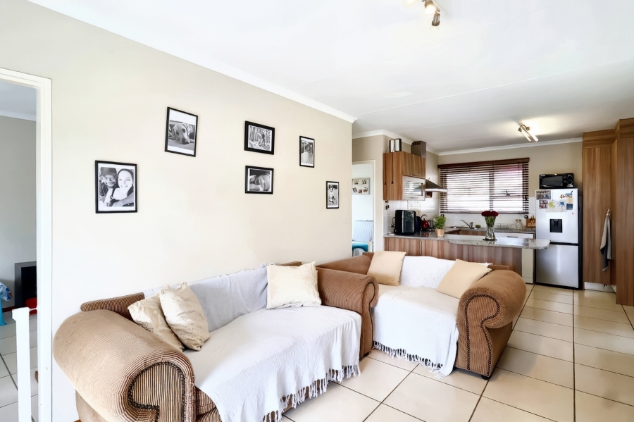 2 Bedroom Property for Sale in Broadacres Gauteng