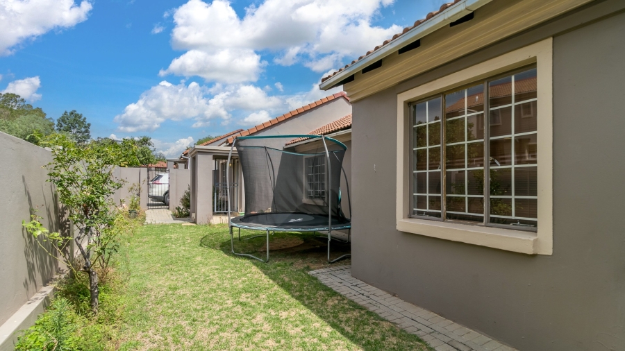 3 Bedroom Property for Sale in Halfway Gardens Gauteng