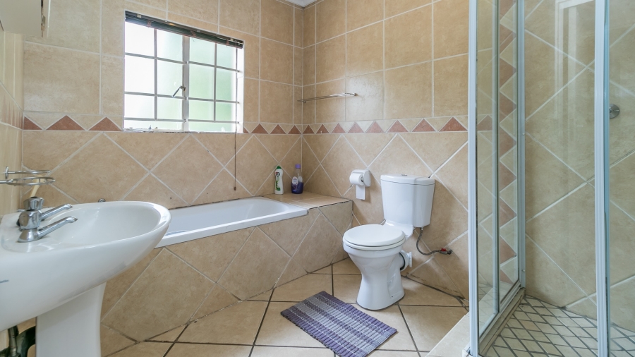 3 Bedroom Property for Sale in Halfway Gardens Gauteng