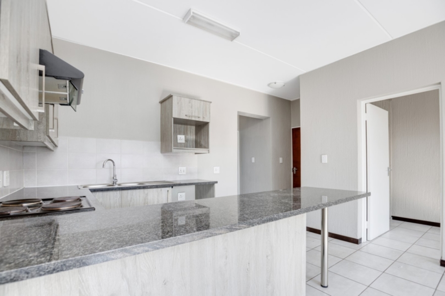 2 Bedroom Property for Sale in Barbeque Downs Gauteng