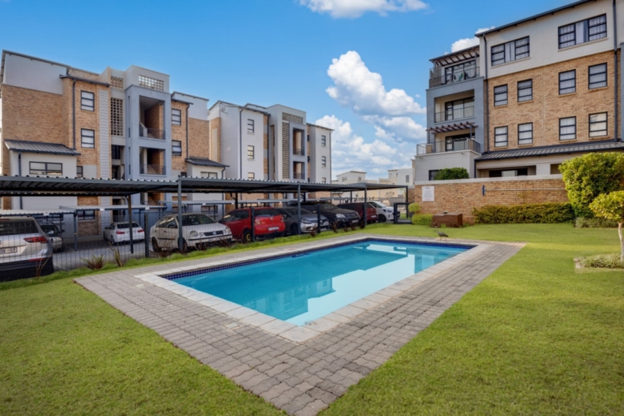 2 Bedroom Property for Sale in Barbeque Downs Gauteng