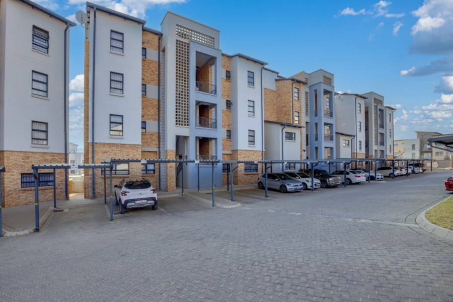 2 Bedroom Property for Sale in Barbeque Downs Gauteng