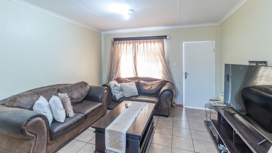 3 Bedroom Property for Sale in Erand Gardens Gauteng