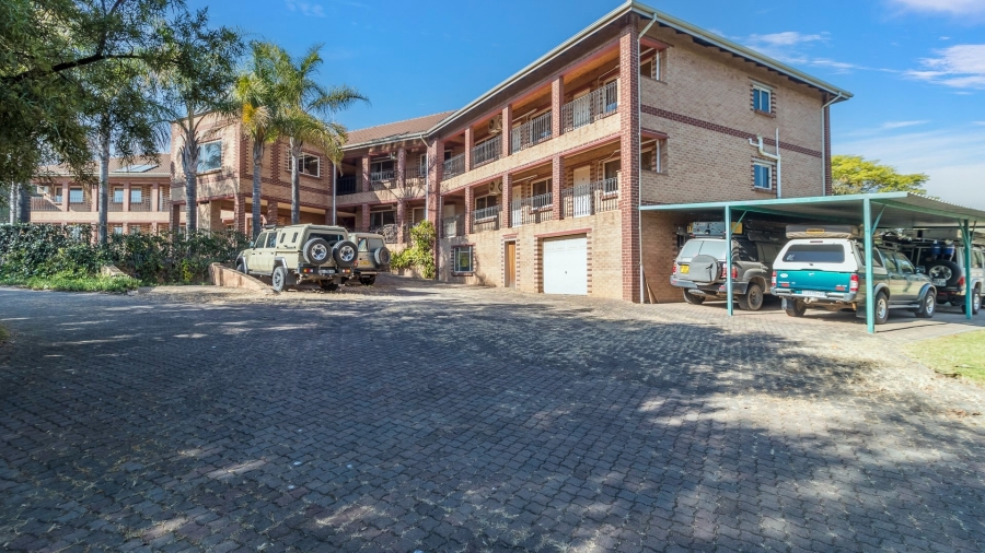 27 Bedroom Property for Sale in Glen Austin Gauteng