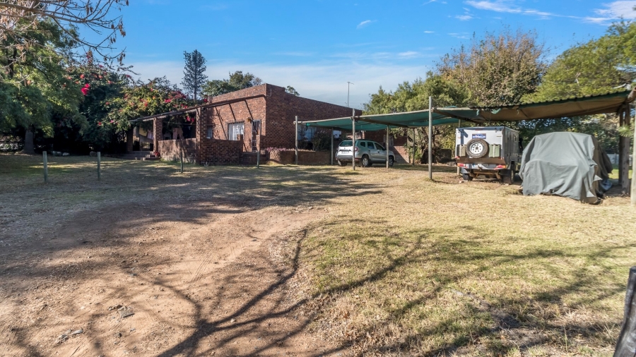 27 Bedroom Property for Sale in Glen Austin Gauteng