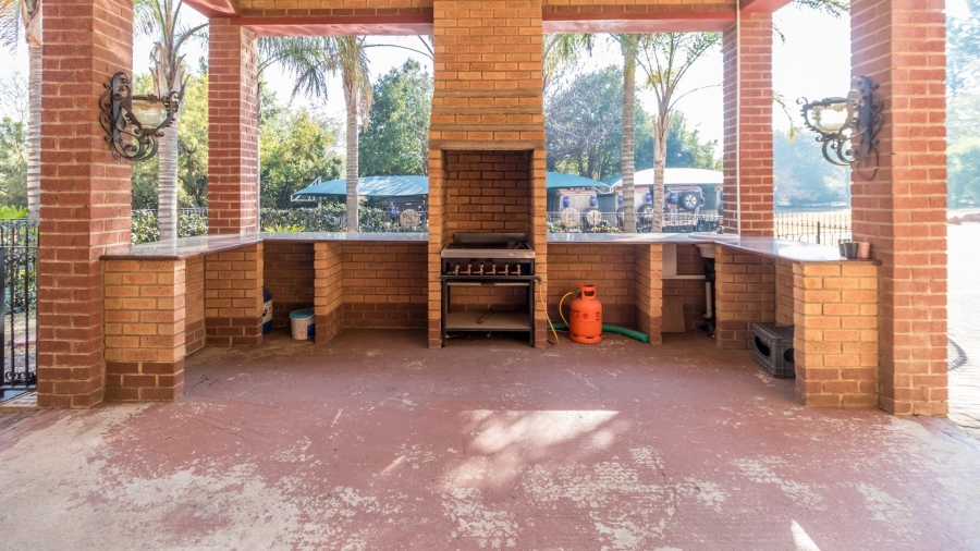 27 Bedroom Property for Sale in Glen Austin Gauteng