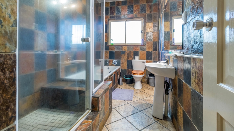 27 Bedroom Property for Sale in Glen Austin Gauteng