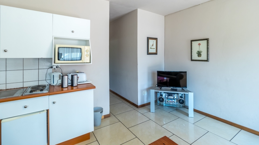 27 Bedroom Property for Sale in Glen Austin Gauteng