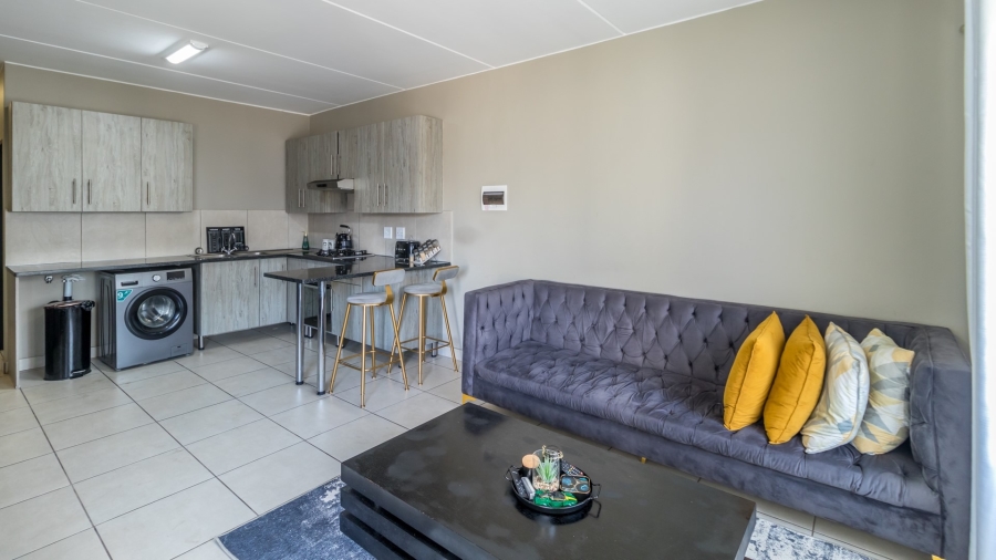 2 Bedroom Property for Sale in Glen Austin Gauteng