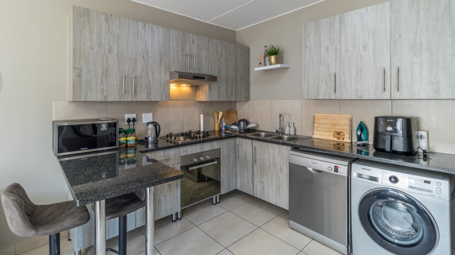 2 Bedroom Property for Sale in Glen Austin Gauteng