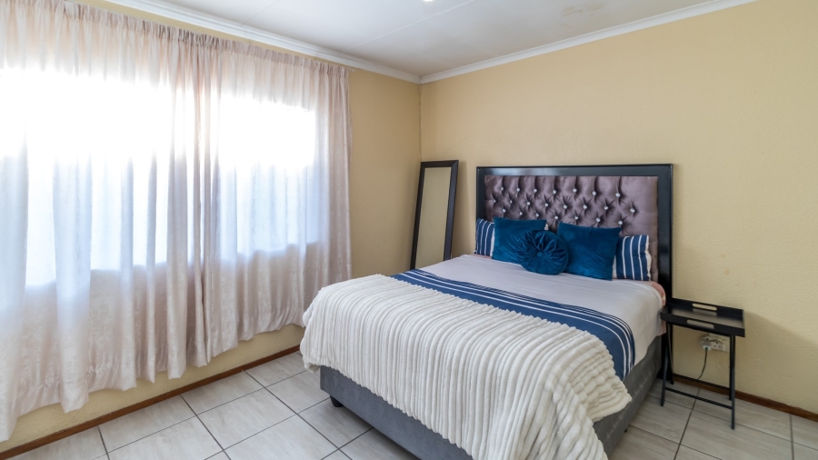 2 Bedroom Property for Sale in Halfway Gardens Gauteng