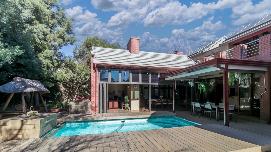 5 Bedroom Property for Sale in Southdowns Estate Gauteng