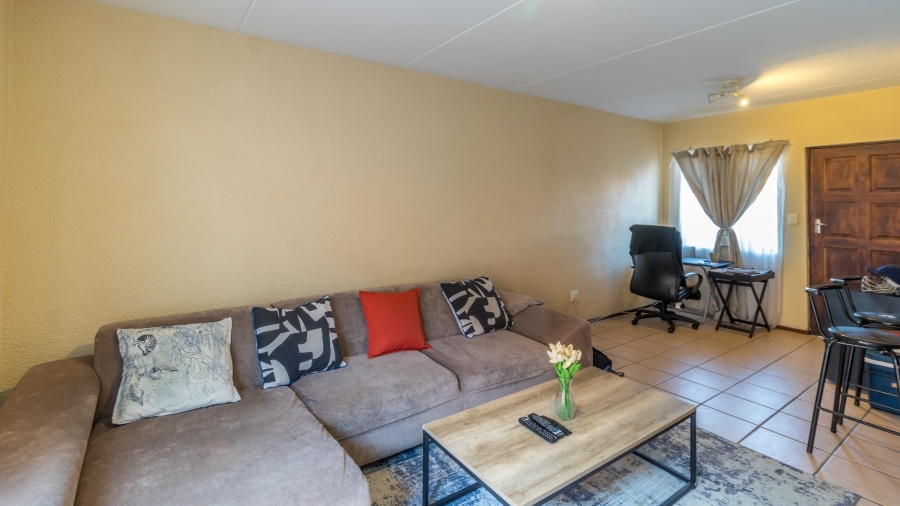 2 Bedroom Property for Sale in Halfway Gardens Gauteng