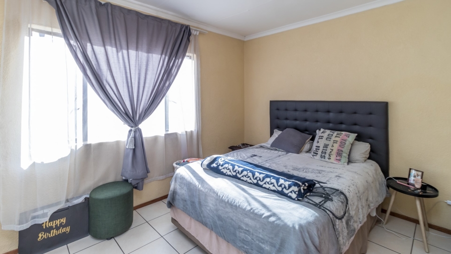 2 Bedroom Property for Sale in Halfway Gardens Gauteng